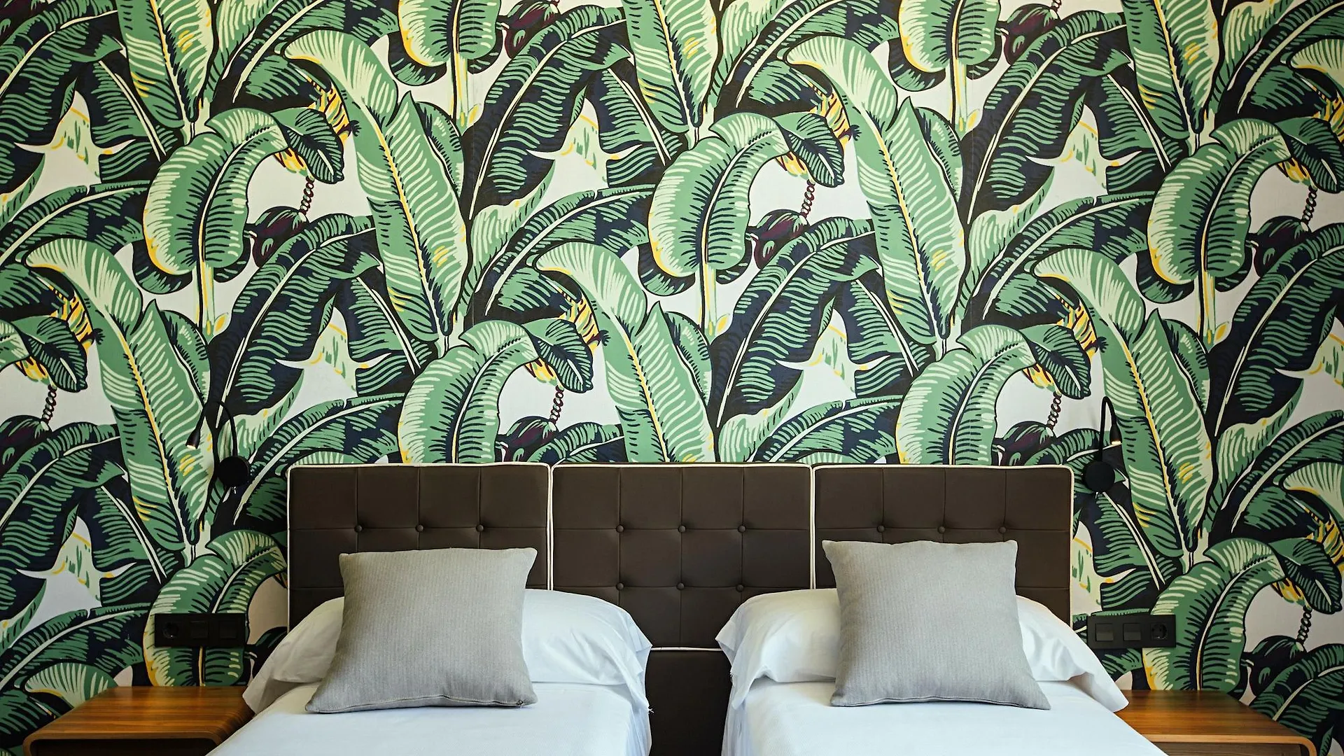 Malaga Premium Hotel 3*,